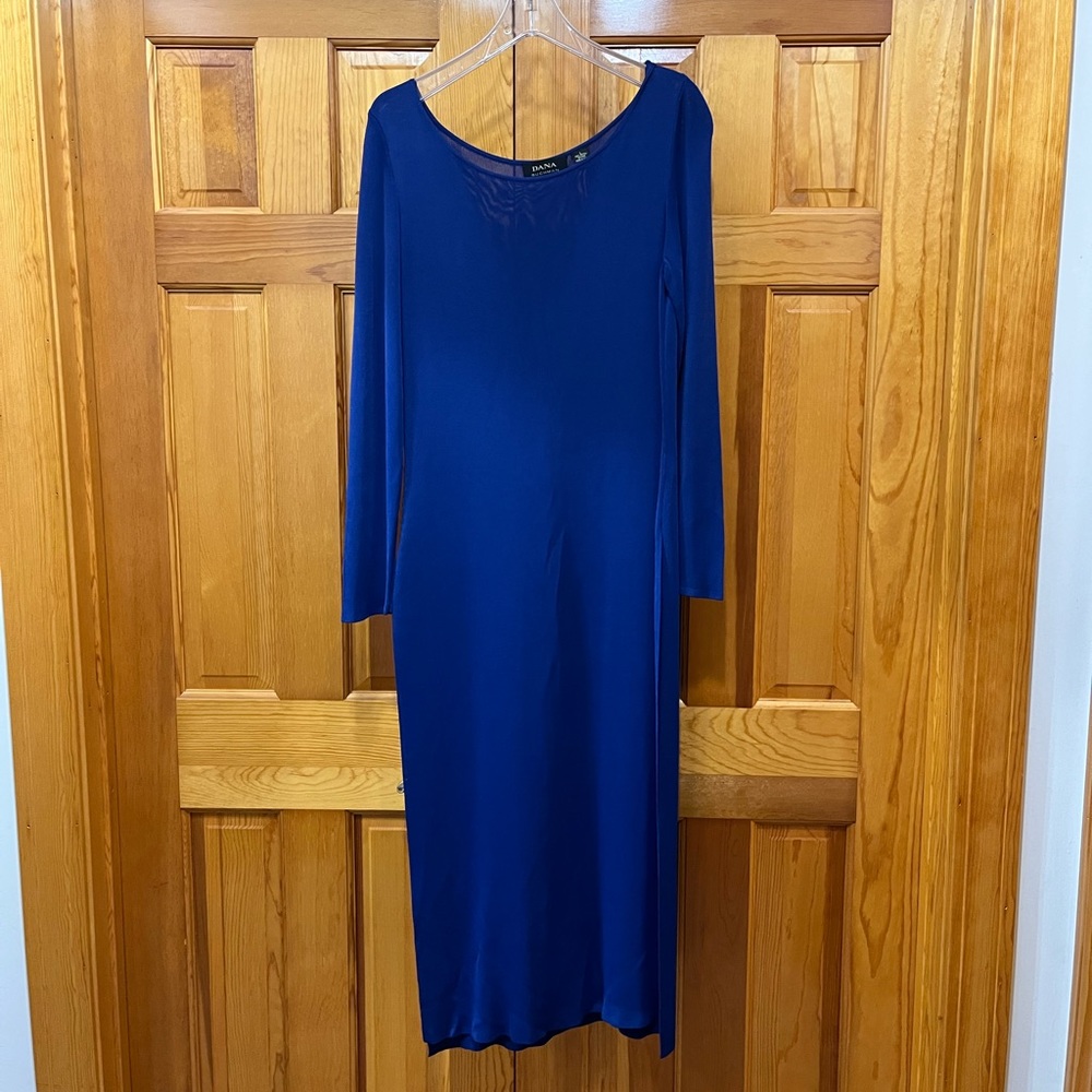 Deep blue midi tunic by Dana Buchman